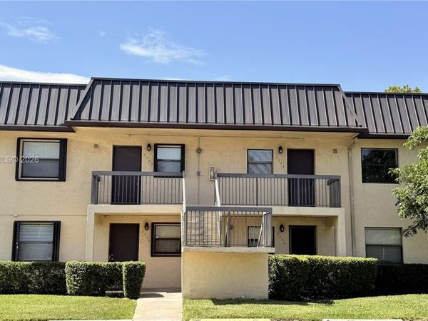 9262 NW 1st St , Unit 205, Pembroke Pines, FL 33024