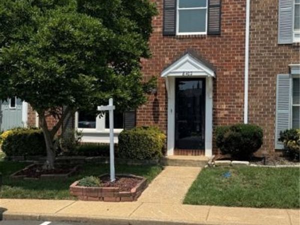 8422 Shannon Green Court , Henrico, VA 23228