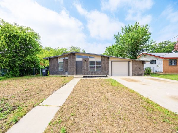 266 BANGOR DR, San Antonio, TX 78228