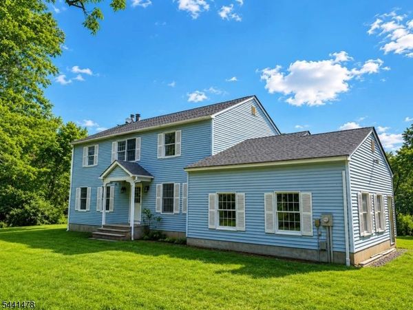 124 Perryville Rd, Union, NJ 08867