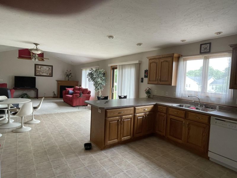 1554 Westlake Drive, Sidney, OH 45365 Photo 6