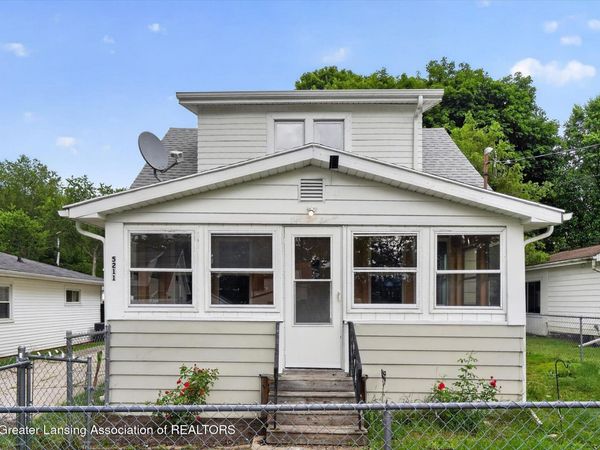 5211 Bogart Street, Lansing, MI 48911