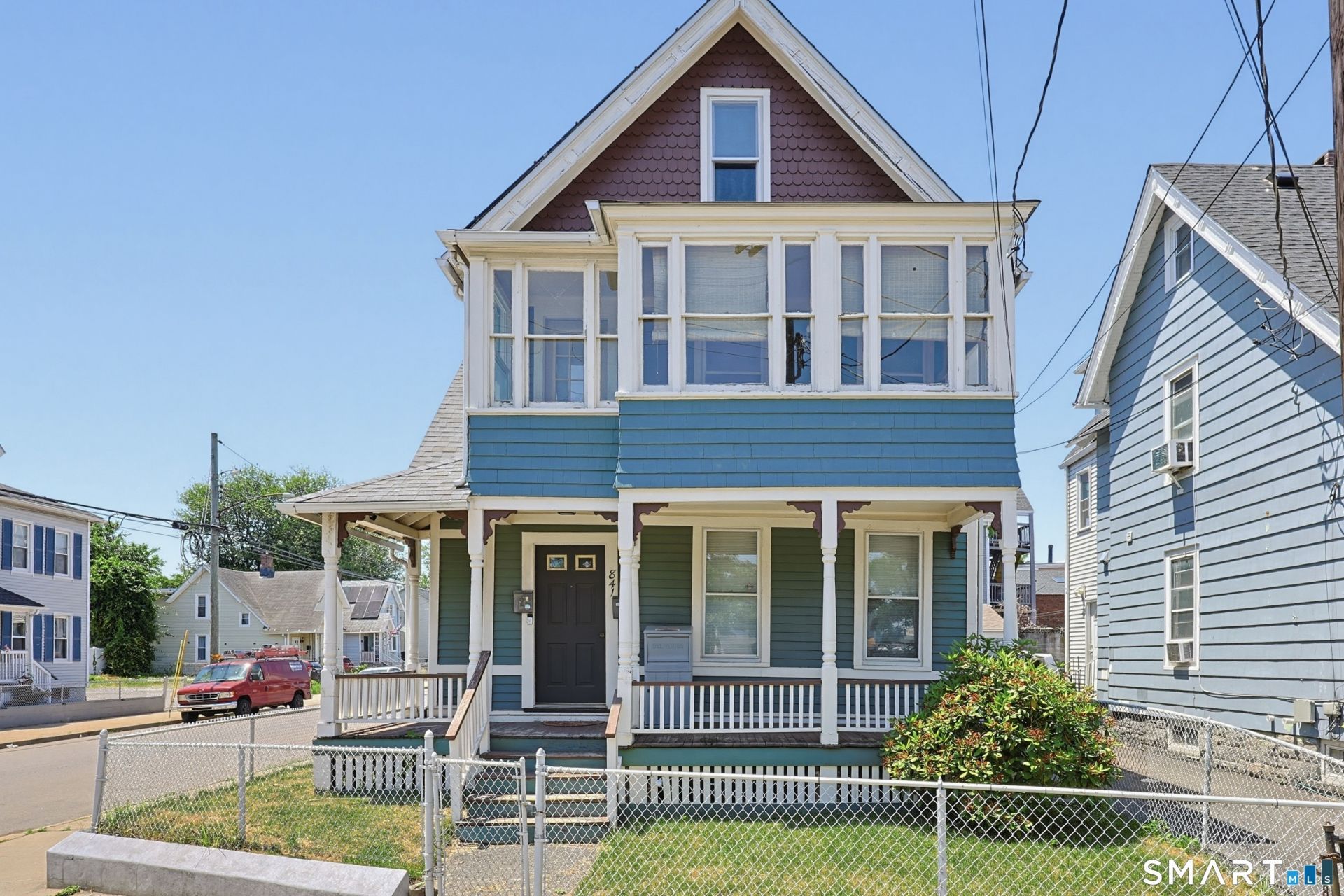 841 Iranistan, Bridgeport, CT 06604 Main Photo