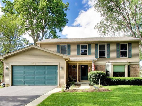 745 Newberry Drive , Batavia, IL 60510