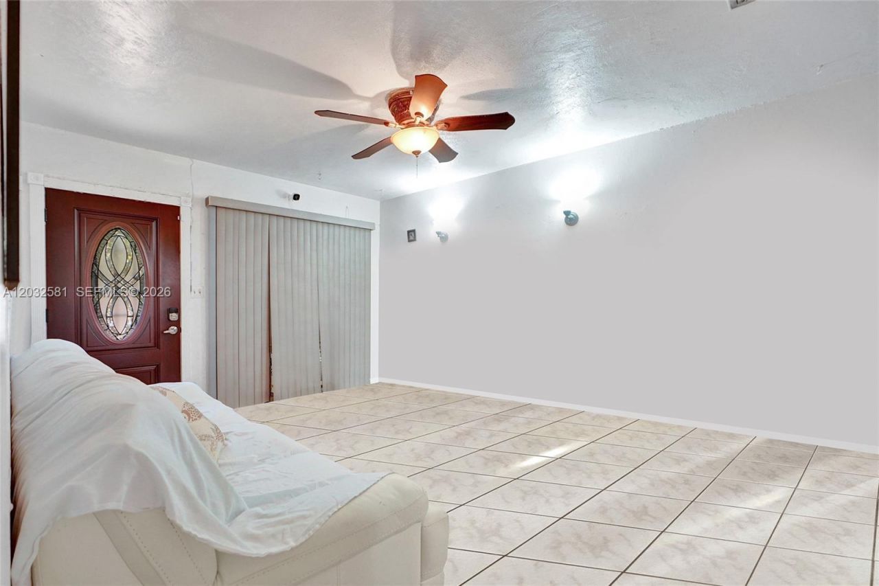 555 NW 46th St , Miami, FL 33127 Photo