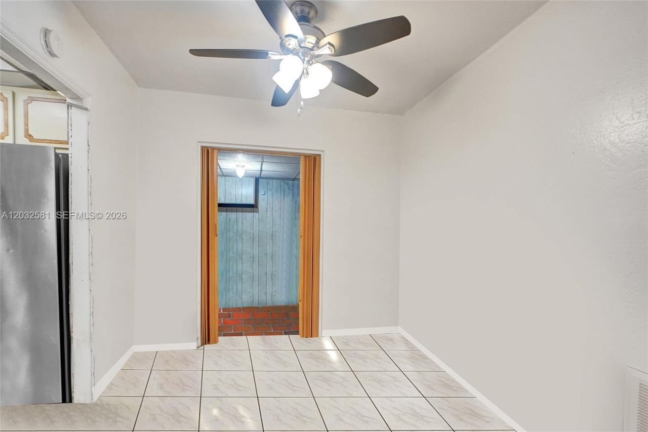 555 NW 46th St , Miami, FL 33127 Photo