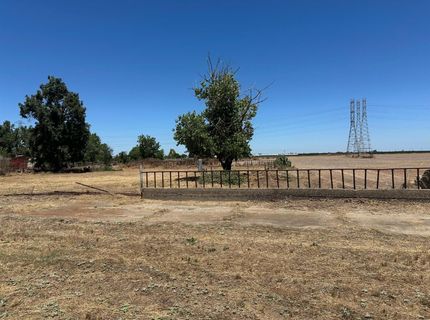 13933 E Kettleman Ln, Lodi, CA 95240 Photo