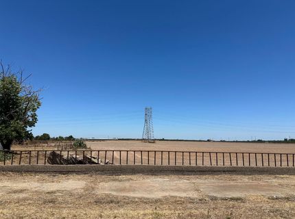 13933 E Kettleman Ln, Lodi, CA 95240 Photo
