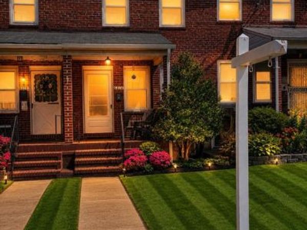 6814 BANK STREET , BALTIMORE, MD 21224
