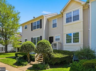 210 C FERNWOOD PLACE, WARRENTON, VA 20186
