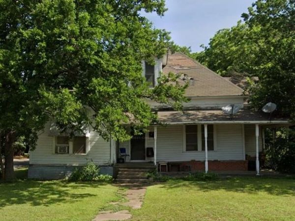 401 E Elm Street, Hillsboro, TX 76645