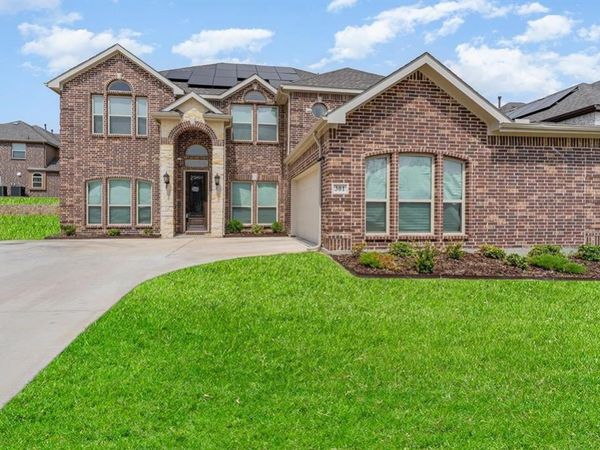 301 Calhoun Street, Glenn Heights, TX 75154