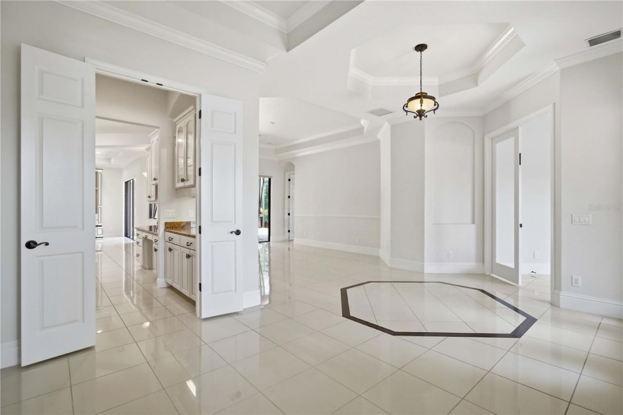 8057 Rio Bella Place, University Park, FL 34201 Photo