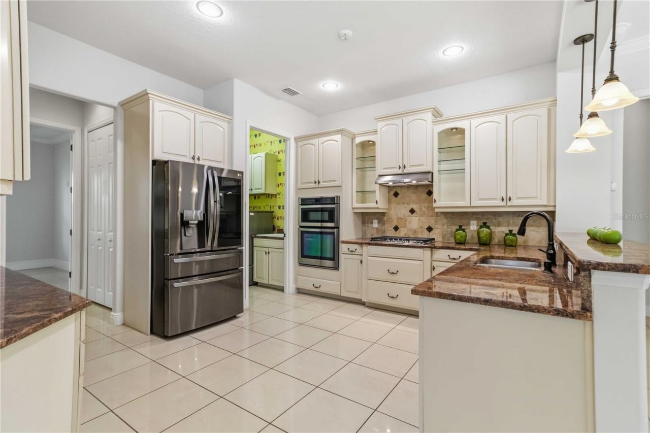 8057 Rio Bella Place, University Park, FL 34201 Photo