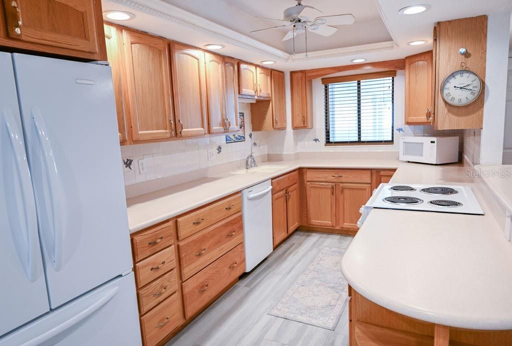 1100 Benjamin Franklin Drive, Unit 502, Sarasota, FL 34236 Photo