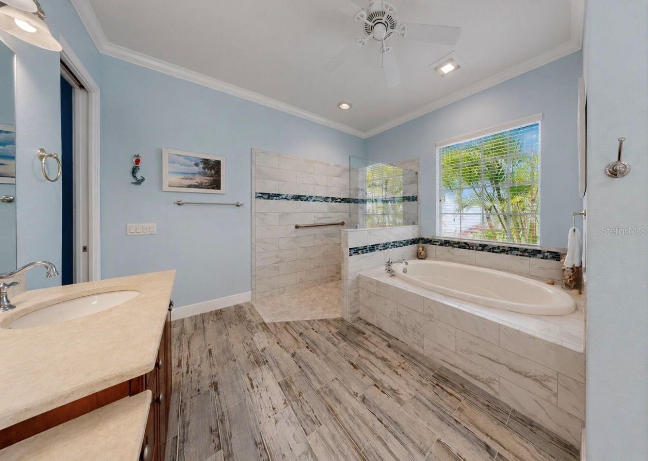 5416 Merritt Island Drive, Apollo Beach, FL 33572 Photo