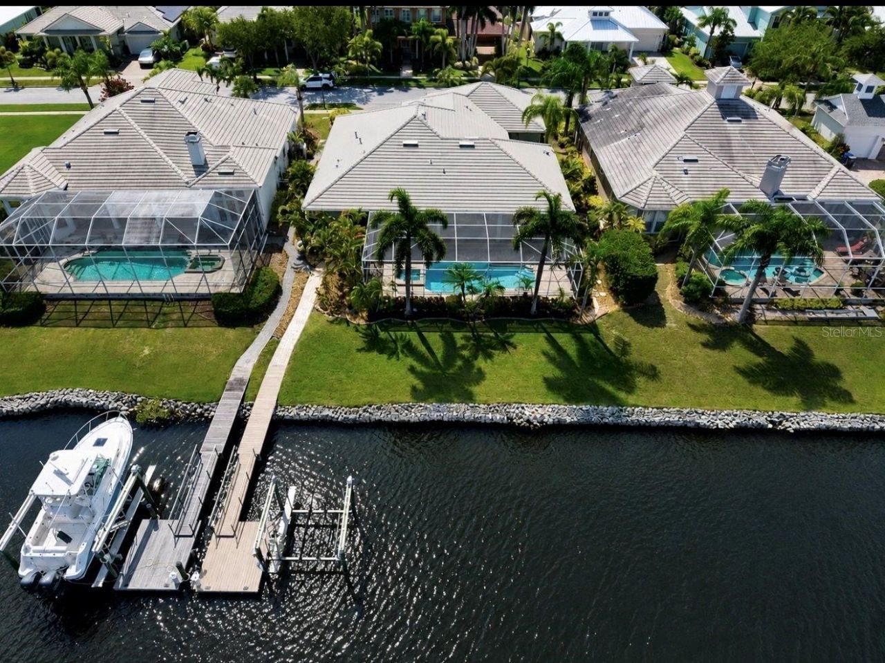 5416 Merritt Island Drive, Apollo Beach, FL 33572 Photo