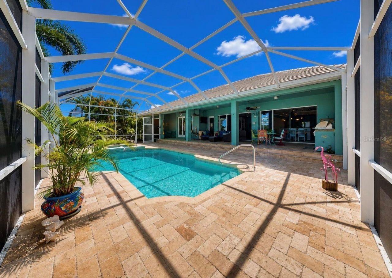 5416 Merritt Island Drive, Apollo Beach, FL 33572 Photo