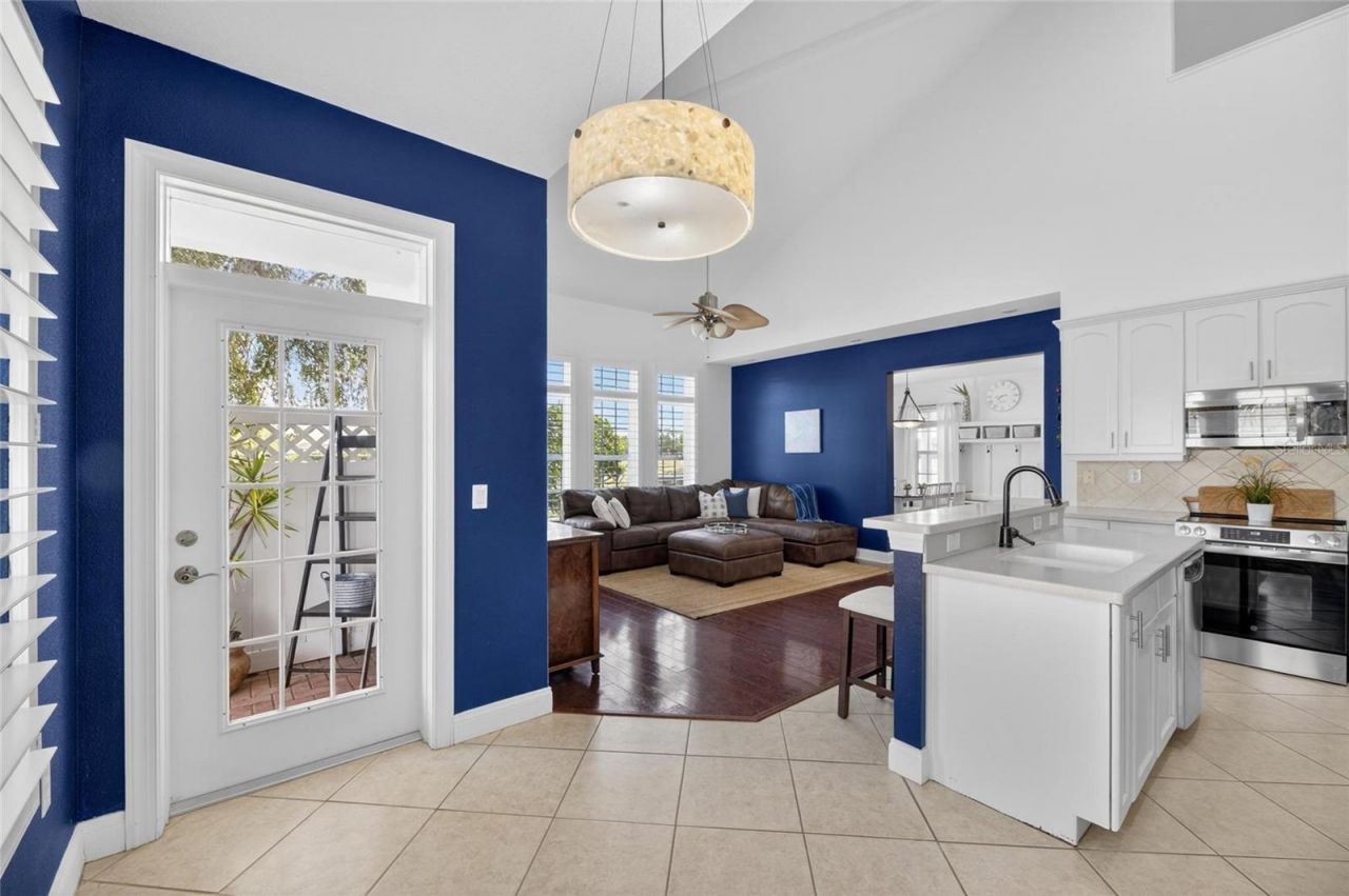 5536 Luminar Pointe Lane, Apollo Beach, FL 33572 Photo