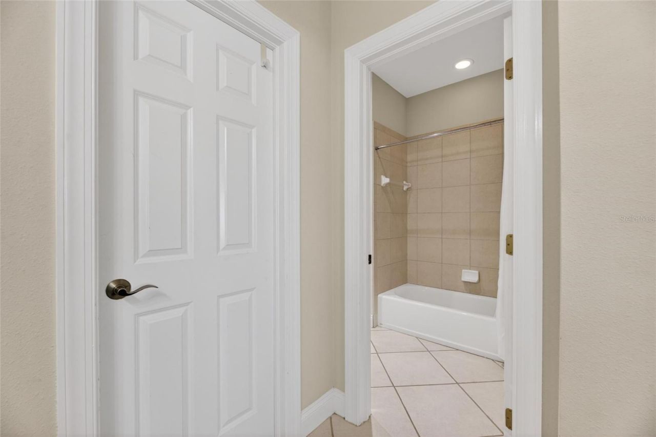 5536 Luminar Pointe Lane, Apollo Beach, FL 33572 Photo