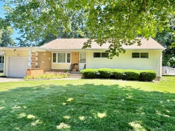 2014 S 4th Street, Burlington, IA 52601