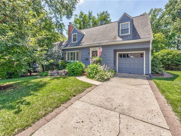 2417 W 49th Terrace, Westwood, KS 66205