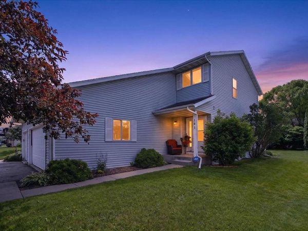181 N Lexington Parkway, Deforest, WI 53532