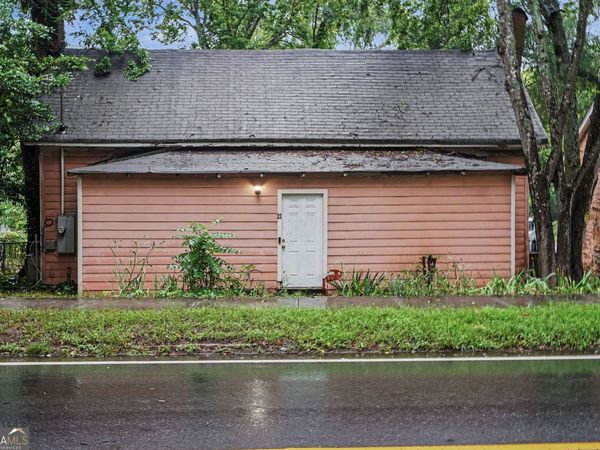22 S Broad Street, Porterdale, GA 30014