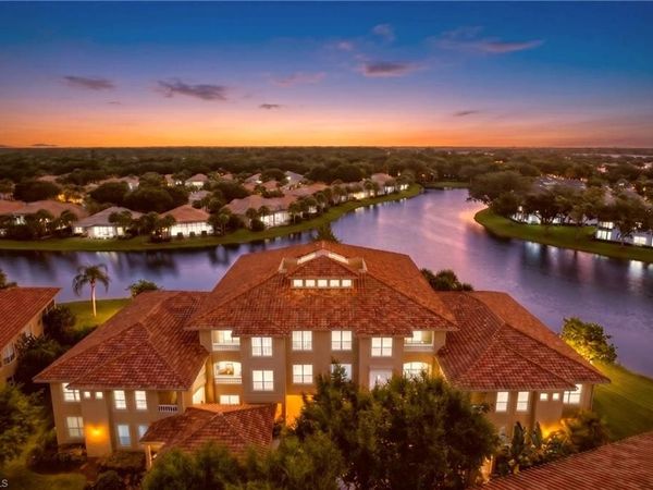 1855 Les Chateaux BLVD , Unit 5-201, NAPLES, FL 34109