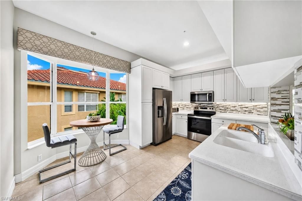 1855 Les Chateaux Blvd, Unit 5-201, Naples, FL 34109 Photo