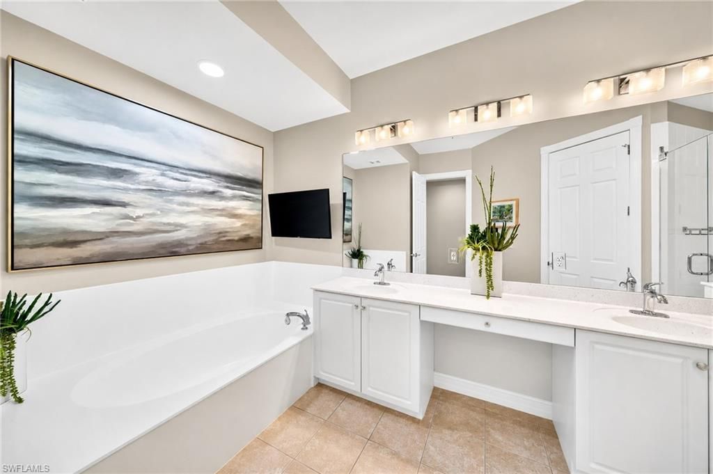 1855 Les Chateaux Blvd, Unit 5-201, Naples, FL 34109 Photo