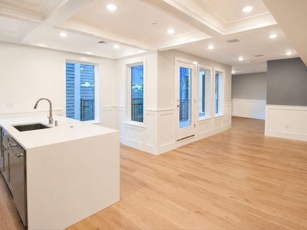 265 Washington Street, Unit 1, Somerville, MA 02143