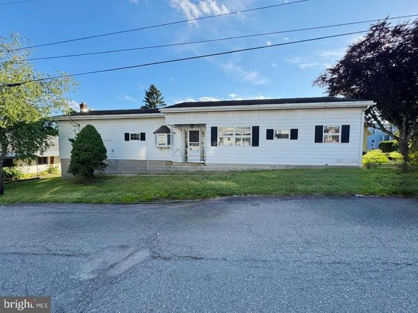251 N COLUMBIA STREET , TAMAQUA, PA 18252
