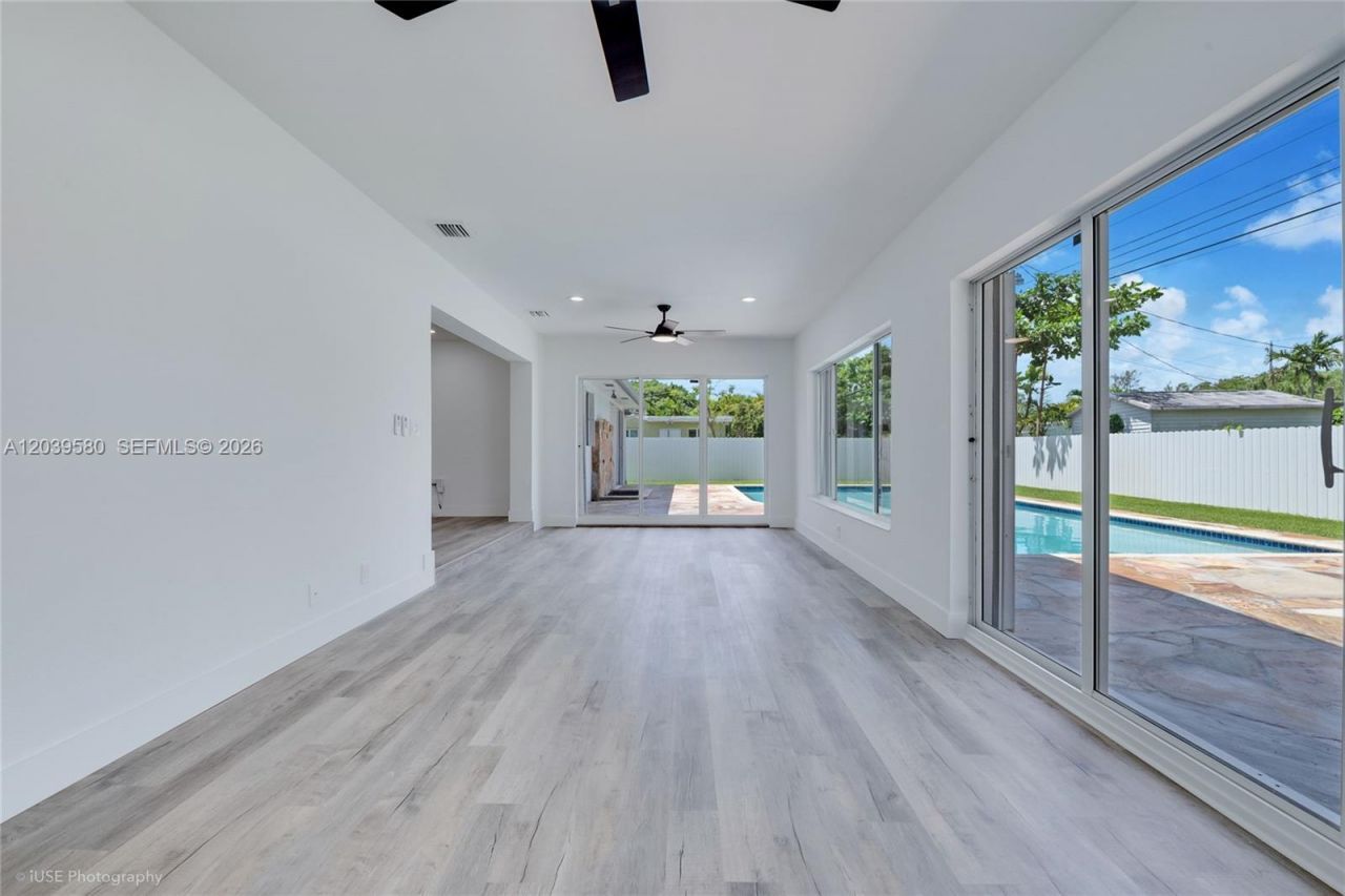 6250 SW 62 Pl, South Miami, FL 33143 Photo