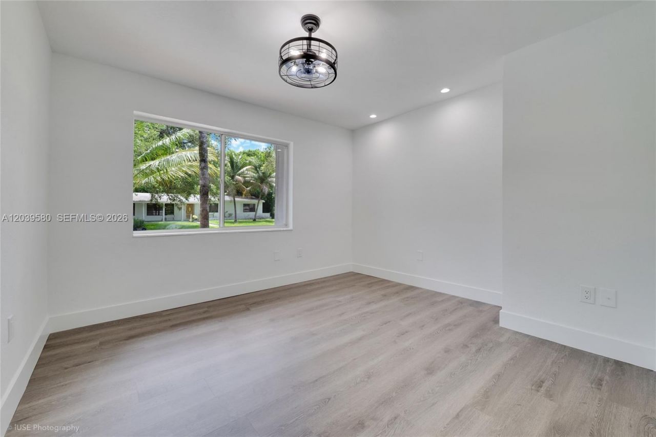 6250 SW 62 Pl, South Miami, FL 33143 Photo