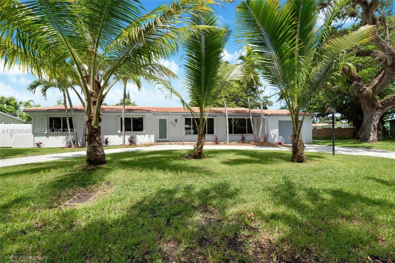 6250 SW 62 Pl, South Miami, FL 33143 Photo