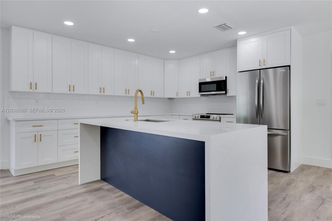6250 SW 62 Pl, South Miami, FL 33143 Photo