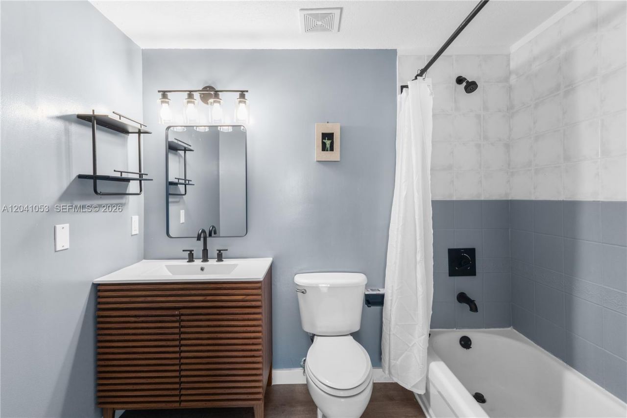 3500 Coral Way, Unit PH 109 / 1, Miami, FL 33145 Photo