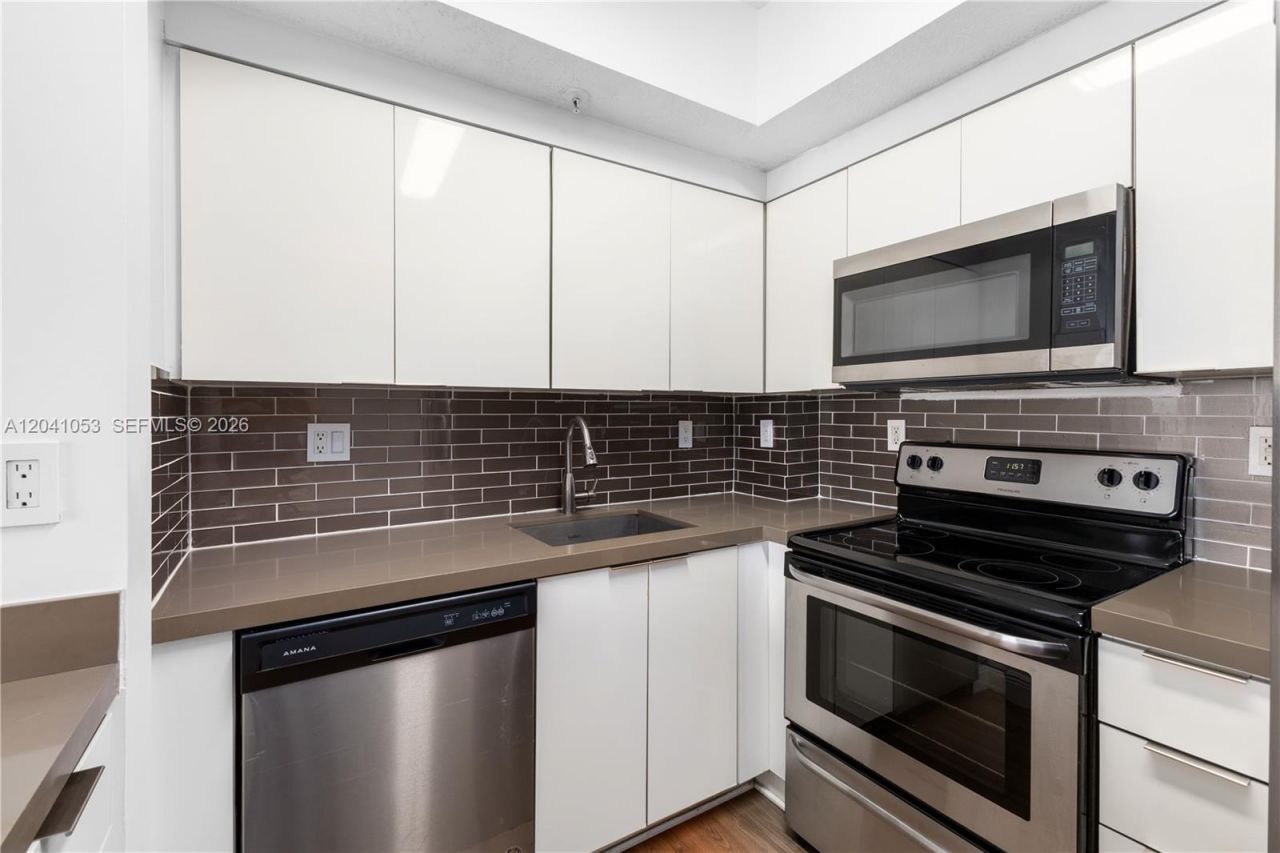 3500 Coral Way, Unit PH 109 / 1, Miami, FL 33145 Photo