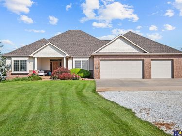 11223 N 84th Street, Lincoln, NE 68517