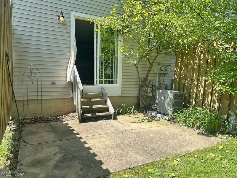 2450 Wrens Drive S, Stow, OH 44224 Photo 4