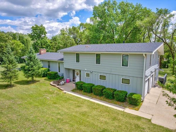 833 River Street, Portage, WI 53901