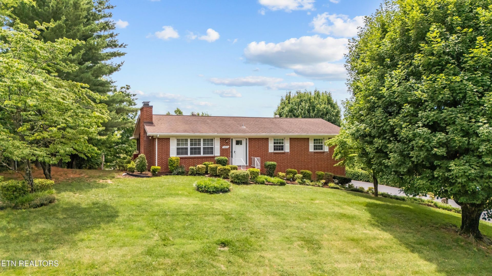 5412 Springplace Circle, Knoxville, TN 37924 Main Photo