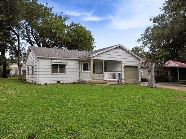 1223 N 4th Street, Neodesha, KS 66757