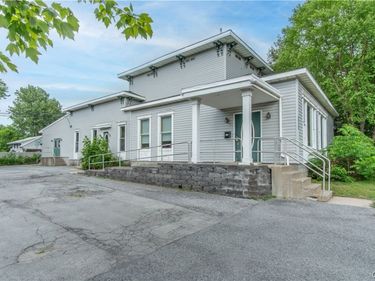1605 State Street, Watertown, NY 13601