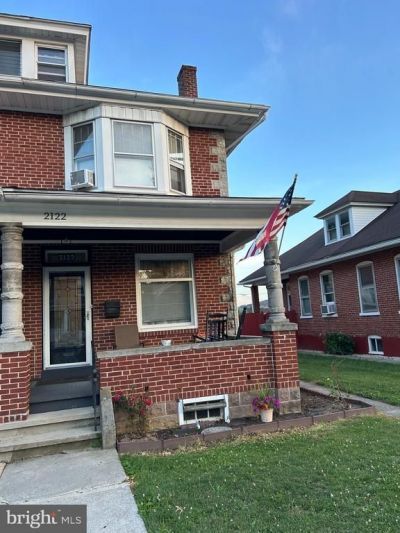 2122 HIGHLAND STREET, WEST LAWN, PA 19609