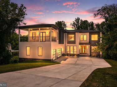 1434 WAGGAMAN CIRCLE, MCLEAN, VA 22101