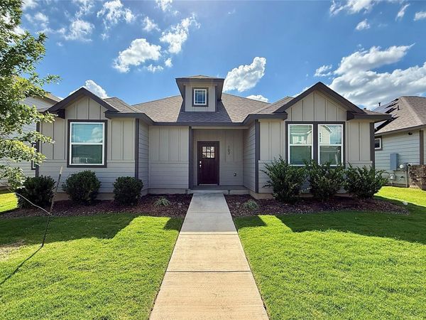 103 Hackberry Branch DR , Hutto, TX 78634