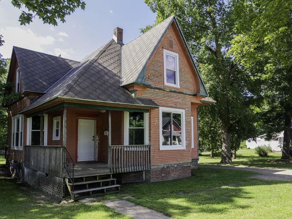 205 W Sherwood Street, Decatur, MI 49045