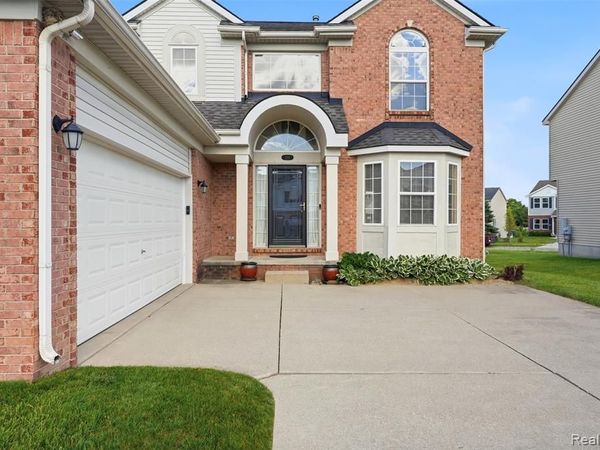 258 Tom Avenue, Pontiac, MI 48341